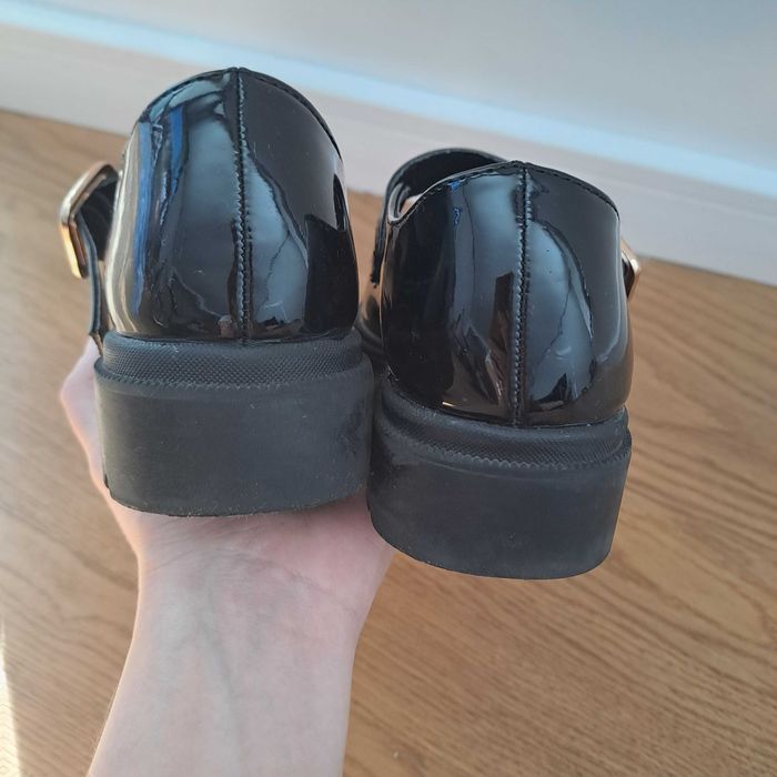 Pantofi lac CCC marime 36