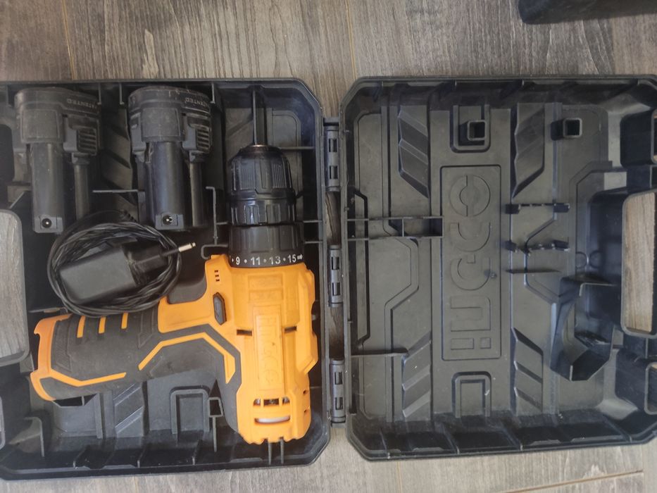 Продаются два шуруповерта одним лотом