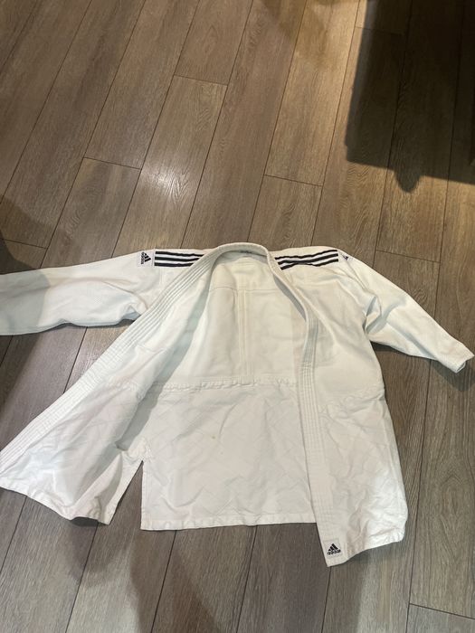 Дзюдоги, форма для дзюдо.