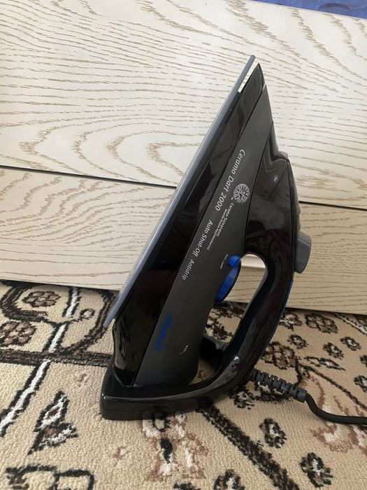 Утюг 2 продаю