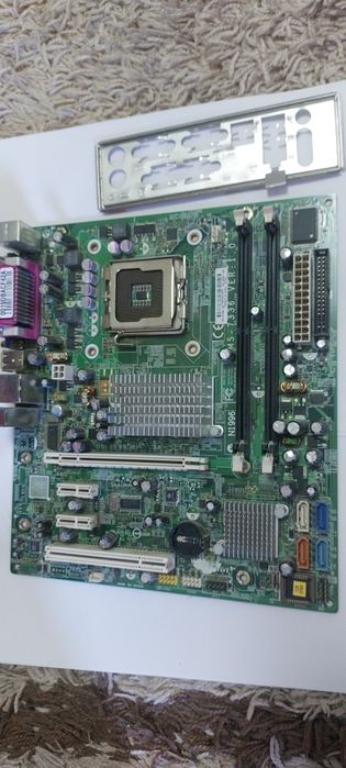 Продаётся компьютерные запчасти