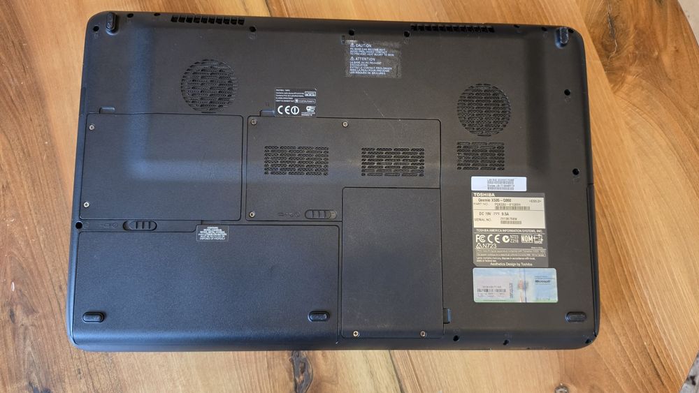 Toshiba Quosmio x505 18.4" / ретро геймърски /