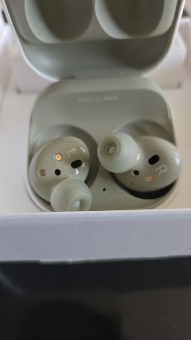 Продам наушники SAMSUNG