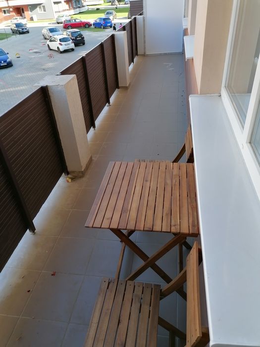 vand apartament 2 camere decomandat et.1 cu parcare privata