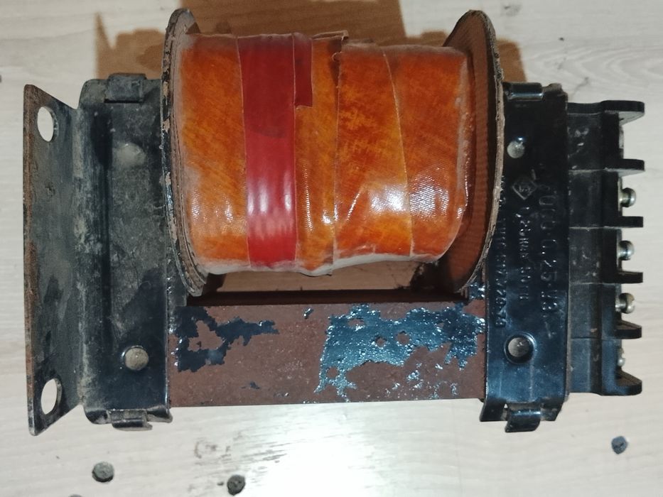 Трансформатор, зарядка