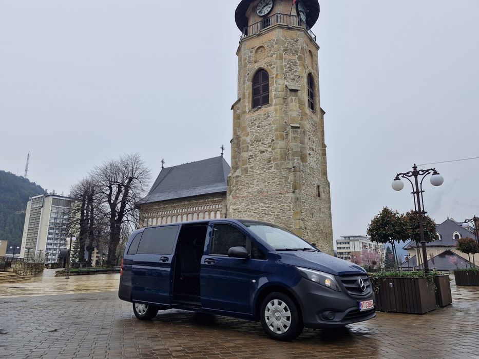 Inchirieri microbuz 7+1 cu sofer/private tours/aeroport, tururi, evenimente