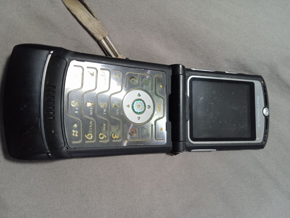 Продам телефон Motorola W3