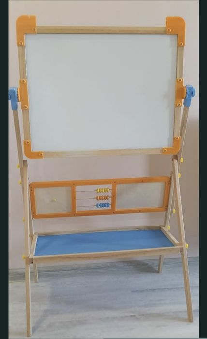 Tabla magnetica 2 in 1 pt.copi,lemn cu abac și ceas stare foarte buna