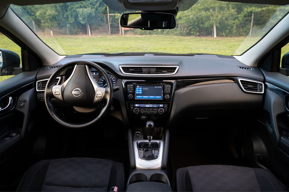 Vand Nissan Qashqai 2017/6 automat