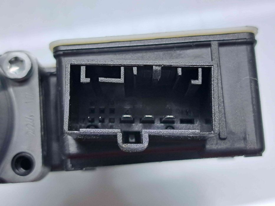 Motoras geam dreapta spate Seat Leon ST Combi (5F8) [Fabr 2013-2018] f