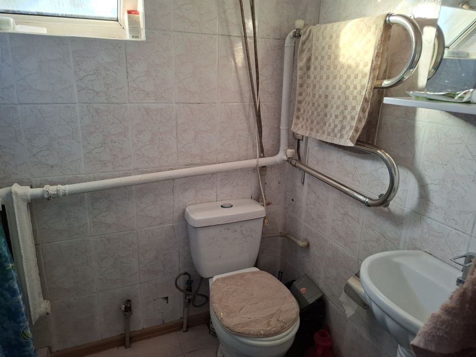 Продам дом в середине состаяние