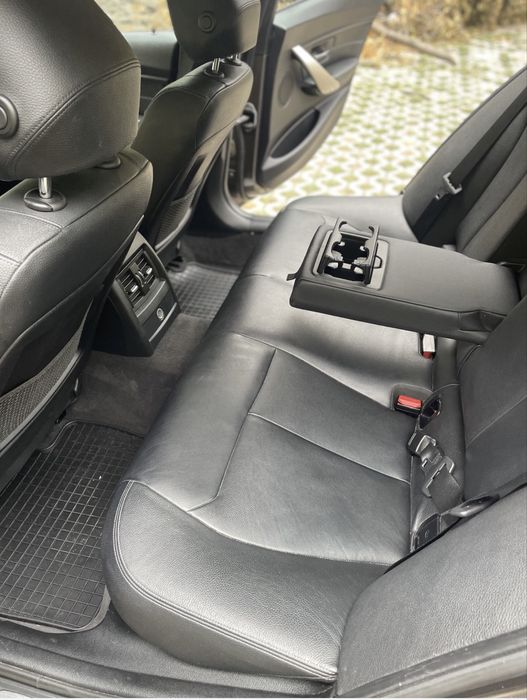 Vand sau Schimb Bmw f30 320d(Passat cc)