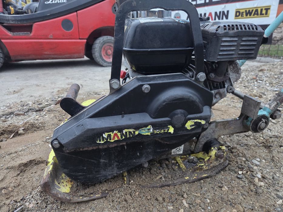 Placa , talpa compactoare Ammann 10 35 cu motor Honda