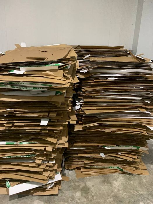 Makalatura Maklatura Makulatura Metallom temir oq qog’oz kitob jurnal