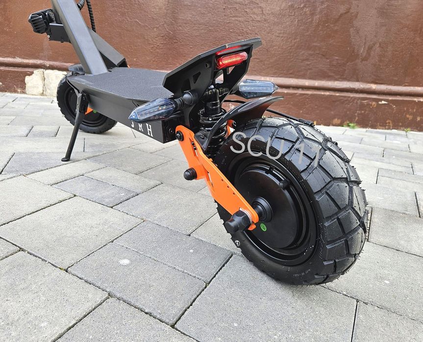 Trotineta Electrica 2 Motoare 2 x 650W Baterie 13Ah  10 inch Full Led