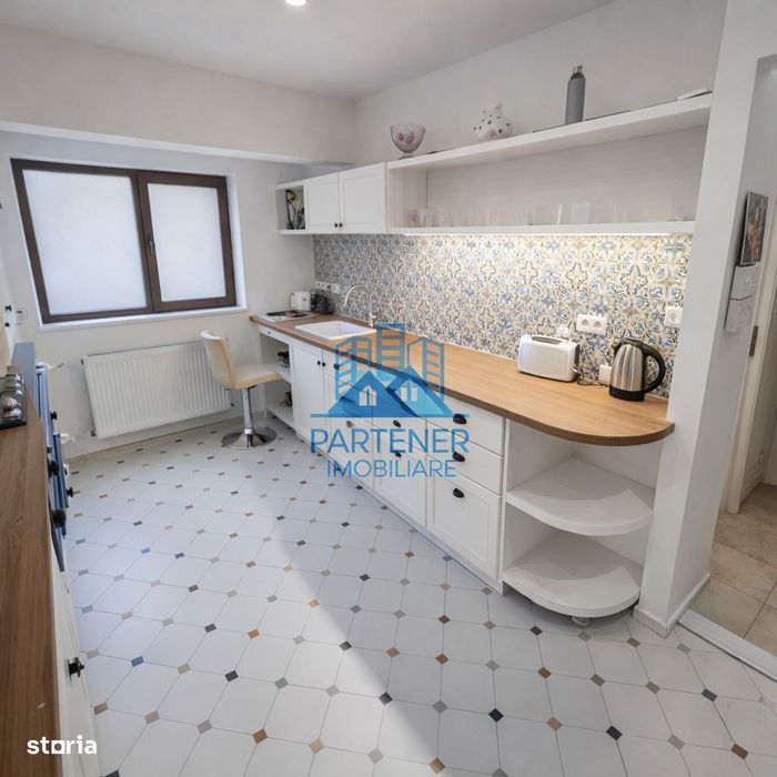 Apartament 3 camere 95 mp Copou Universitate mobilat+utilat bloc 1995