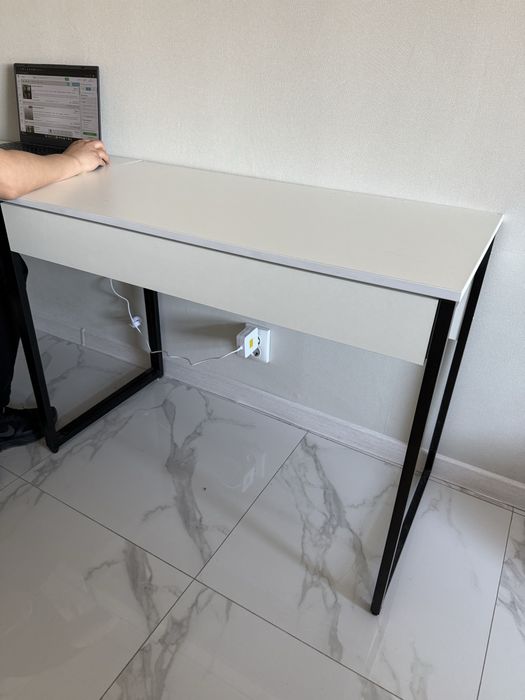 Продам офисный стол