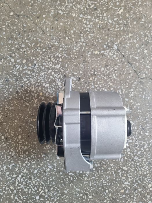 Alternator combina tractor John Deere