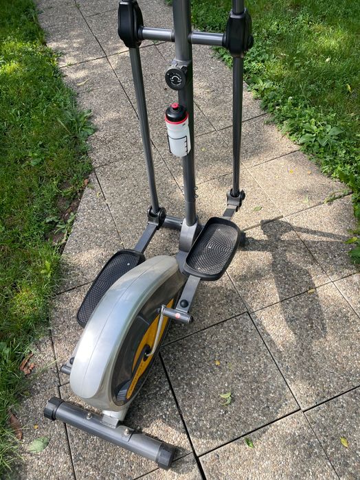 Bicicleta eliptica E400 neutilizata, stare perfecta