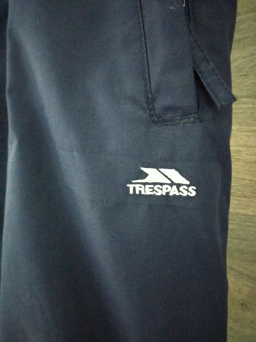 Costum ski copii 9-10 ani, stare foarte bună, aproape ca nou.