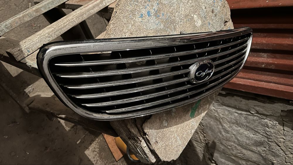 Продам решетку Ниссан Цефиро