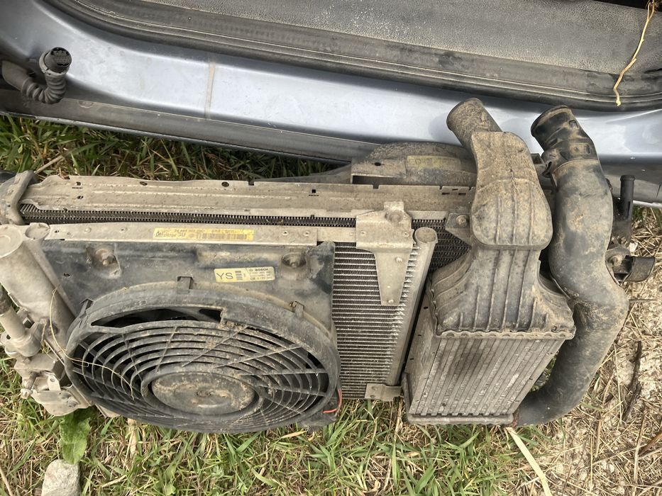 Radioatoare opel zafira A in stare buna!