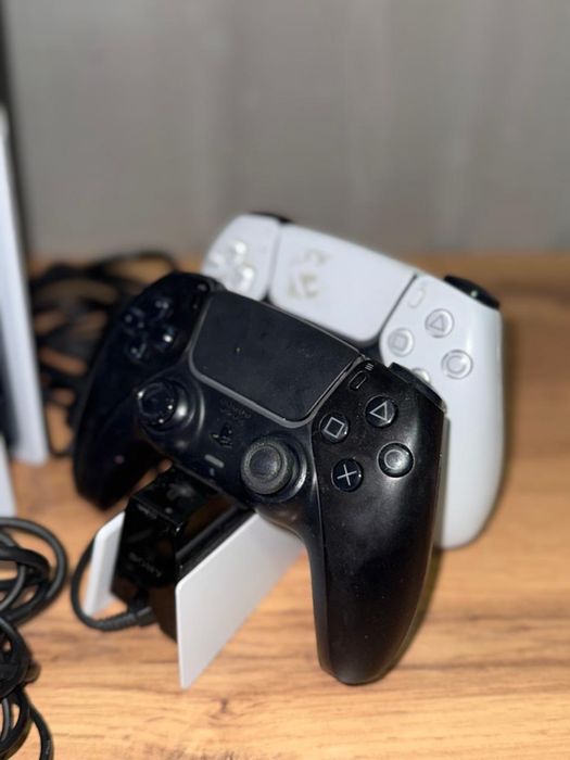 PlayStation 5 — отличное состояние!