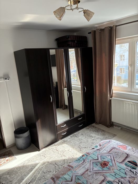 Apartament de vanzare decomandat