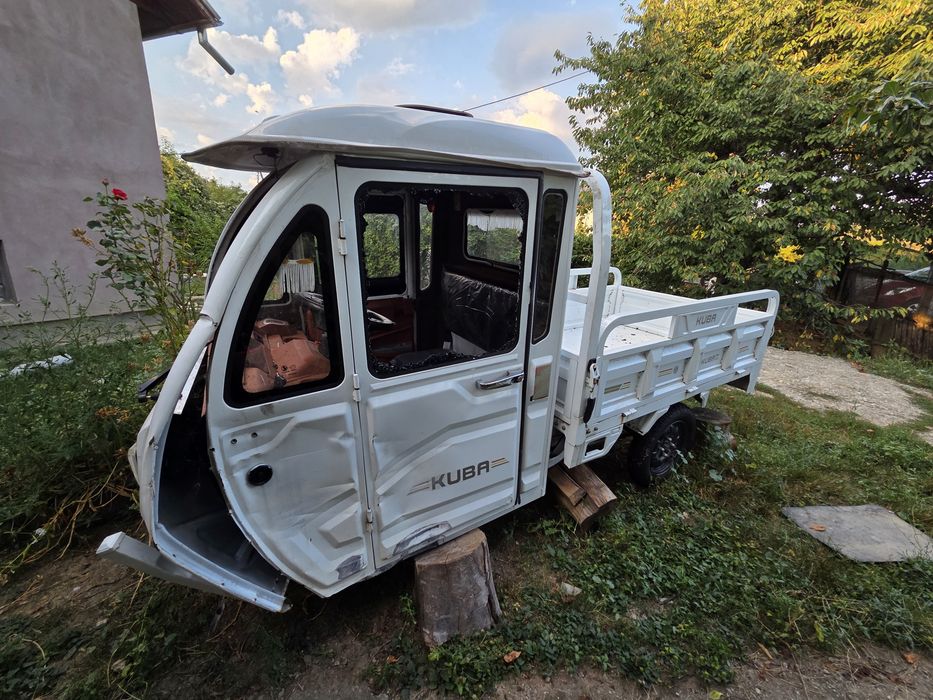 Triciclu electric utilitar KUBA E-Kamyonet (cu cabină) – Funcțional, avariat (Piese / Restaurare)