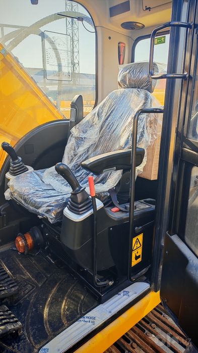 Zanjirli ekskavator JCB JS305