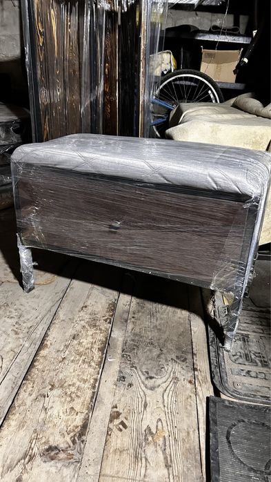 Банкетка из металла