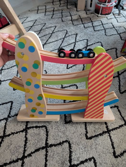 Set mașini lemn și pista