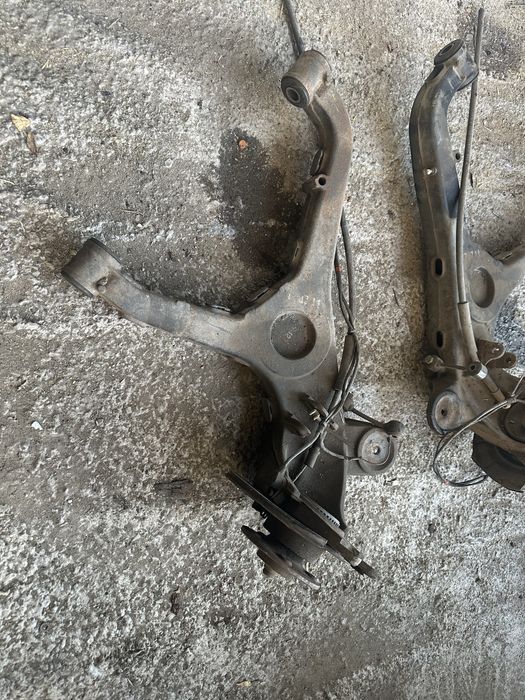 Задние рычаги  Mersedes benz vito 638