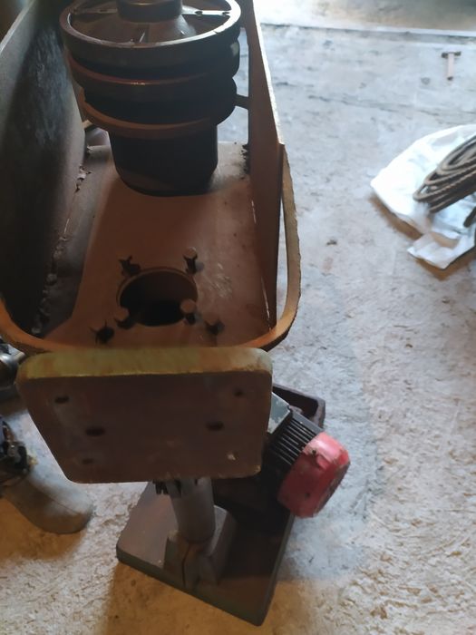 Сверлильный станок советский