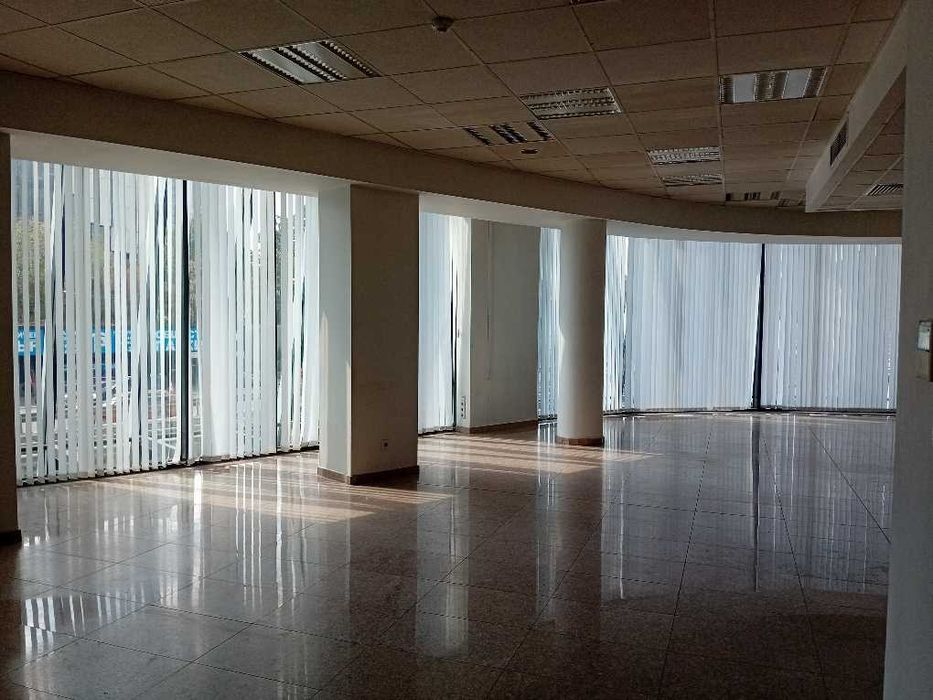 Дава се под наем Магазин в София, Център - 160 кв.м за 2200 € - Снимка #12