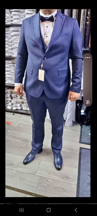 Costum de ginerica nou purtat o singura data