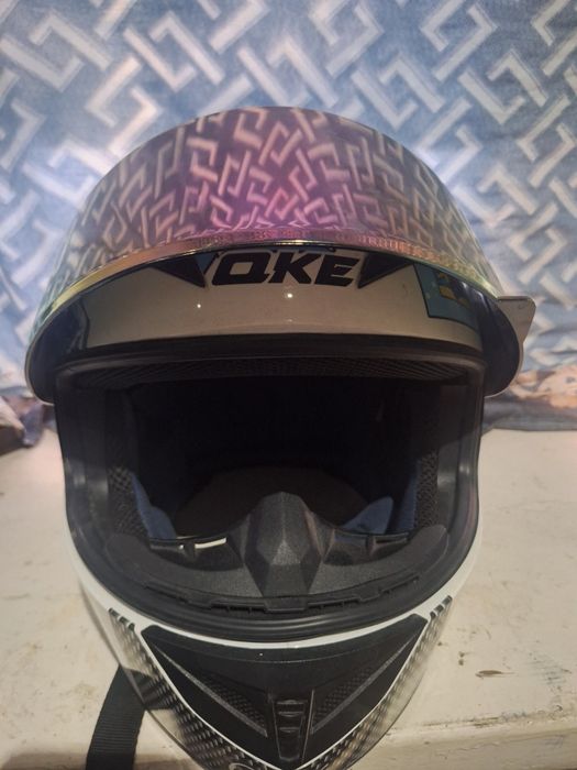 Продаётся шлем новая