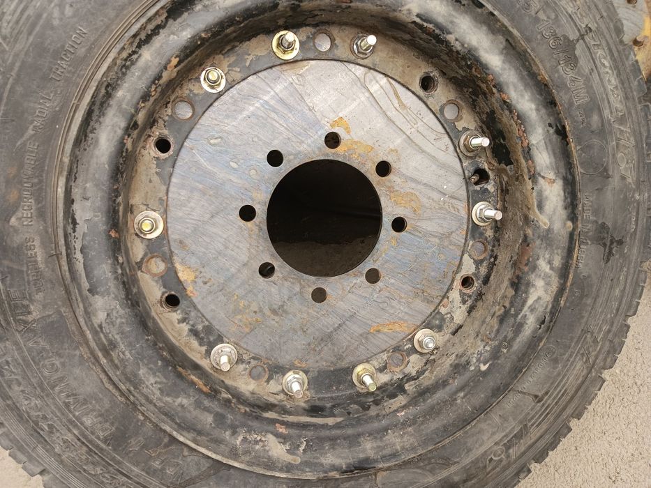 Шины на ПТС 4, на тележку