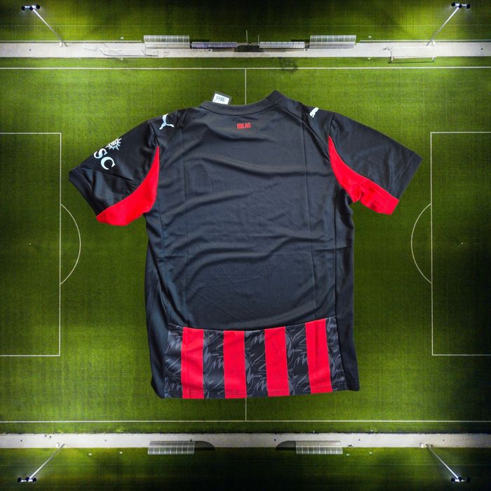 Официален първи екип AC Milan сезон 2025/26