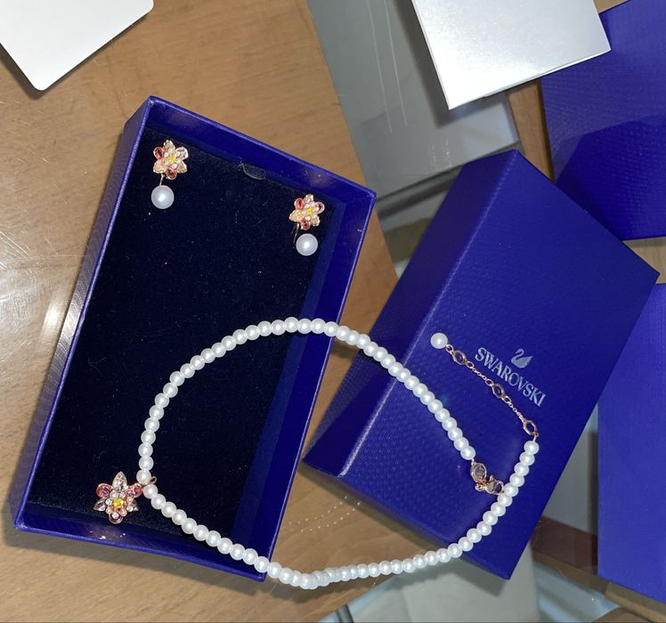 Колие и обеци Swarovski