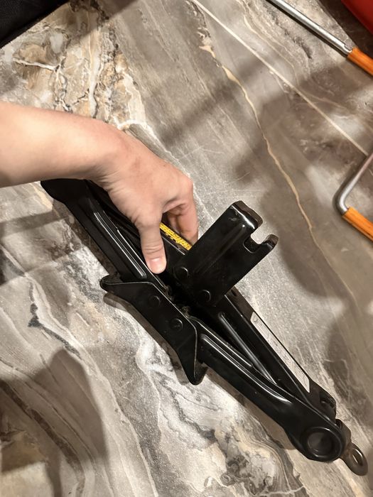 Дамкрат 1350 кг toyota