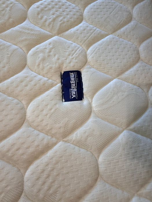 Двулицев Матрак Magniflex 140/200 с подматрачна рамка