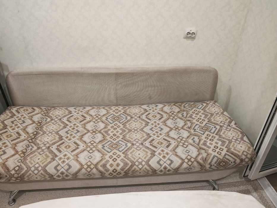 Продам диван в хорошем состоянии
