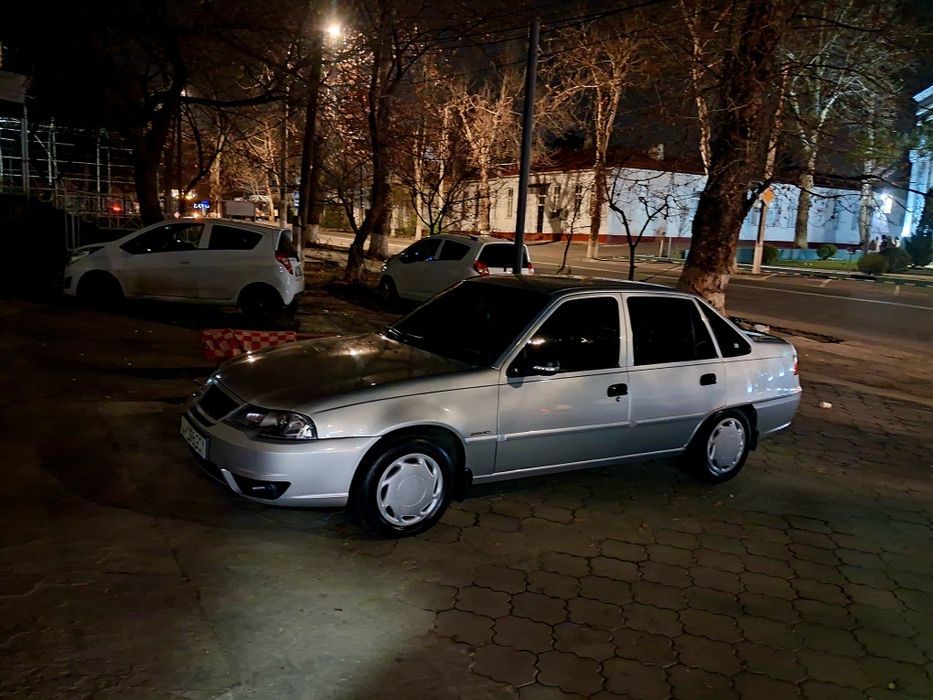 Продам нексия 2 1.6L в идеальном состоянии. СРОЧНО!!!