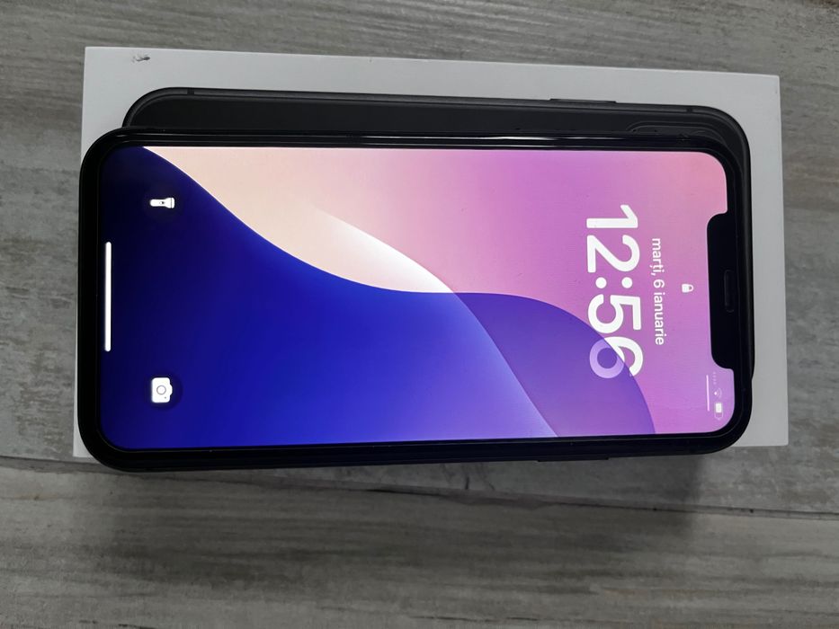 iPhone 11, 64 gb stare bună