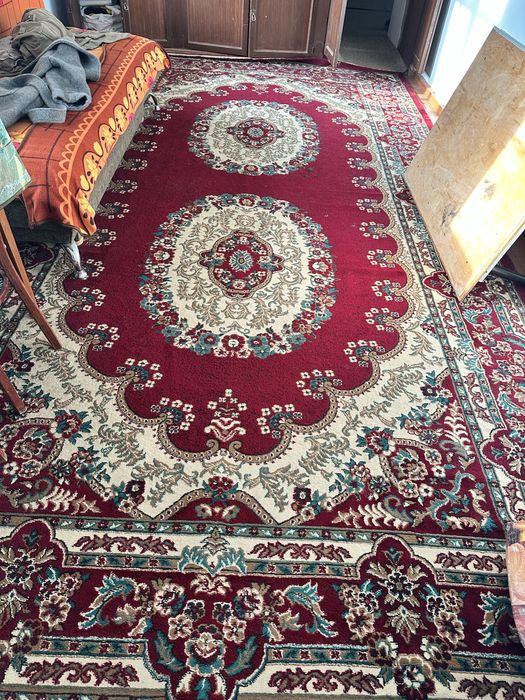 Продаются ковры б/у