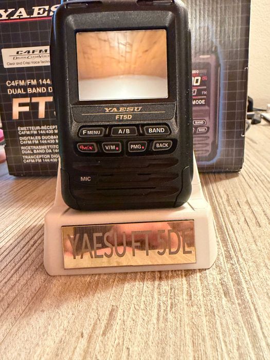 Yaesu FT 5DE Drumetie Radioamatori