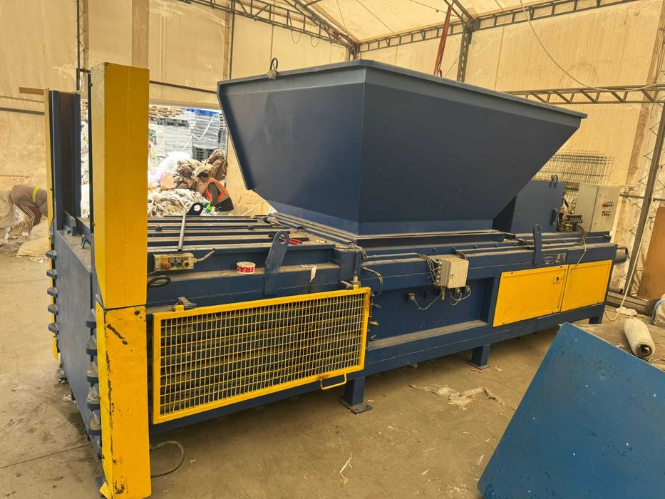 Presa orizontala semiautomata HPH50, second hand, 50 t forta presare