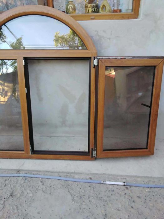 Fereastra cu arcada PVC Lemn