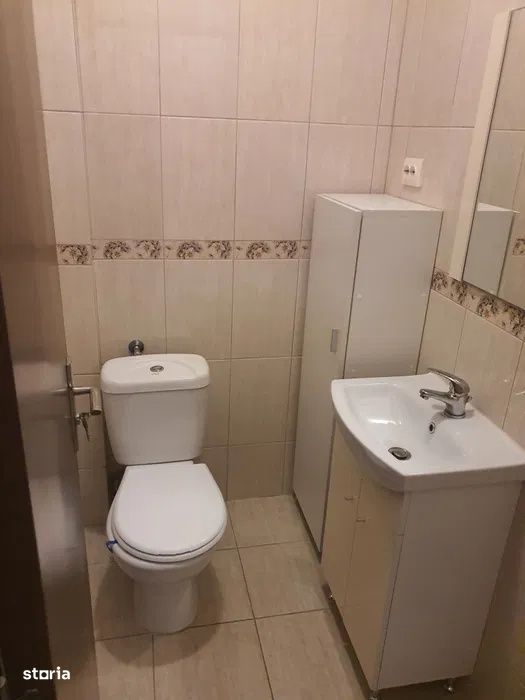 Apartament cu 3 camere, 76 mp, parcare, zona Stadionului